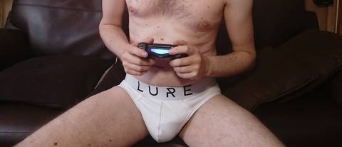 GaymerWales 🔞(38k)